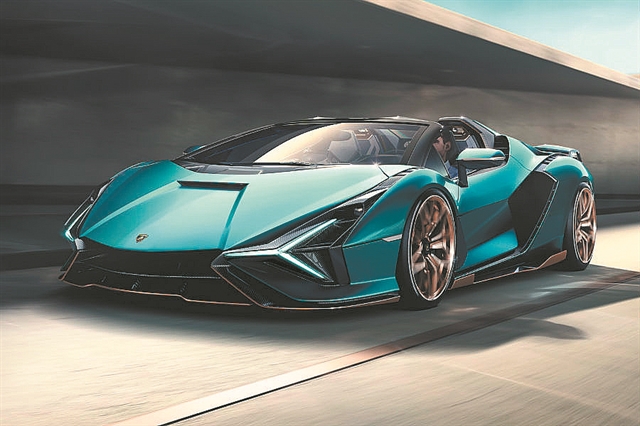 Υβριδική Lamborghini 819 ίππων