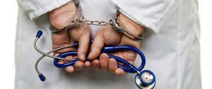 Ψευτογιατρός Θεσσαλονίκη: Μεγάλα «φέσια» σε ασθενείς – Απάτες ακόμα και στην εφορία