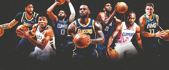 Ξέρει τον προορισμό, ψάχνει την πυξίδα