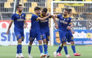 Περίπατος της ΑΕΚ στο «Βικελίδης» (4-1)