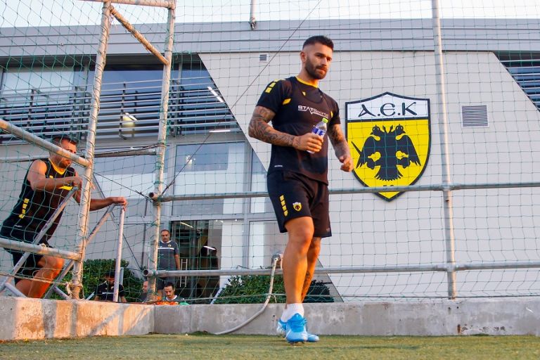 ΑΕΚ: Η αναβολή του τελικού αλλάζει τα πλάνα για την προετοιμασία