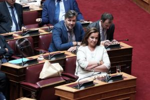 Ποιο νέο ρόλο ανέλαβε στη Βουλή η Ντόρα Μπακογιάννη
