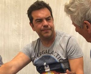 Το Twitter γλεντάει με τον Τσίπρα στα Κουφονήσια: «Οταν σου λένε ότι κέρασες μέχρι και τις ντισκομπάλες»