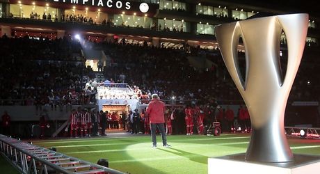 Εκπληκτική φιέστα του Ολυμπιακού για το 45ο πρωτάθλημα