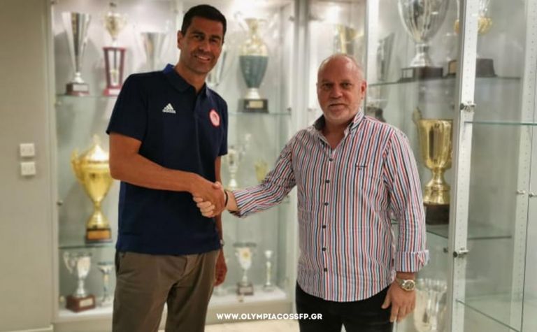 Νέος προπονητής της ομάδας βόλεϊ του Ολυμπιακού ο Δημήτρης Καζάζης