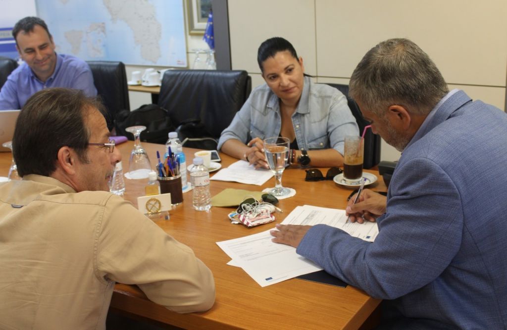 Αναβαθμίζονται ενεργειακά το Δημαρχείο Κερατσινίου και το πολιτιστικό κέντρο «Μελίνα Μερκούρη»