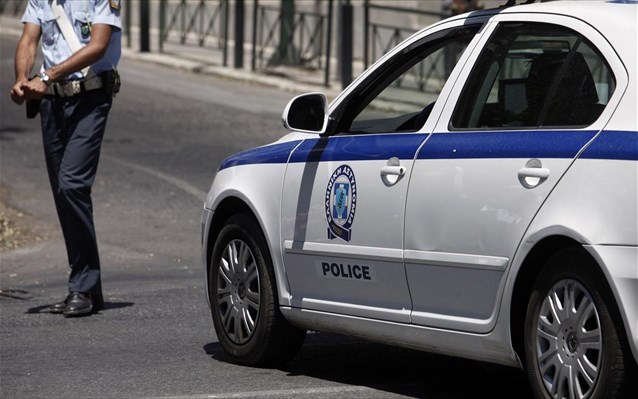 Ποινική δίωξη για κακουργήματα στους 35 της σπείρας των πορτοφολάδων