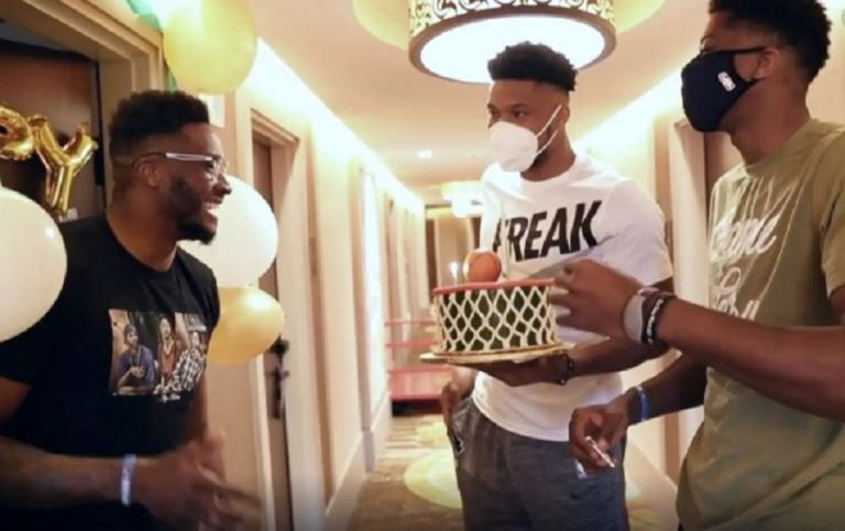 Η έκπληξη του Γιάννη Αντετοκούνμπο και του Κώστα στον Θανάση