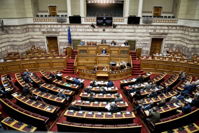 Σε υψηλούς τόνους η συζήτηση στη Βουλή για την Προανακριτική και τον Παπαγγελόπουλο – Δεν ψηφίζει το ΚΚΕ