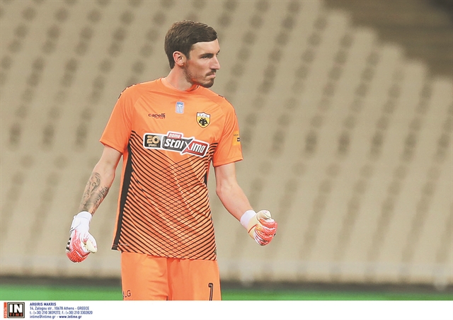 Ετοιμάζει βαλίτσες για Σκωτία ο Μπάρκας