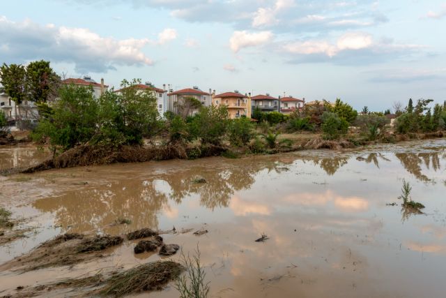 Το νιόπαντρο ζευγάρι που βρήκε τραγικό θάνατο στα λασπόνερα της Εύβοιας | tanea.gr Το νιόπαντρο ζευγάρι που βρήκε τραγικό θάνατο στα λασπόνερα της Εύβοιας | tanea.gr