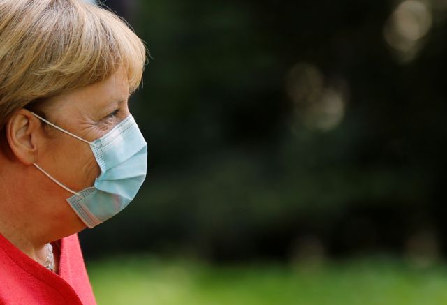 Μέρκελ για κοροναϊό: «Απειλητική» η αύξηση των κρουσμάτων