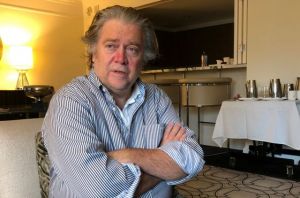 Συνελήφθη για απάτη ο πρώην συνεργάτης του Τραμπ, Στιβ Μπάνον