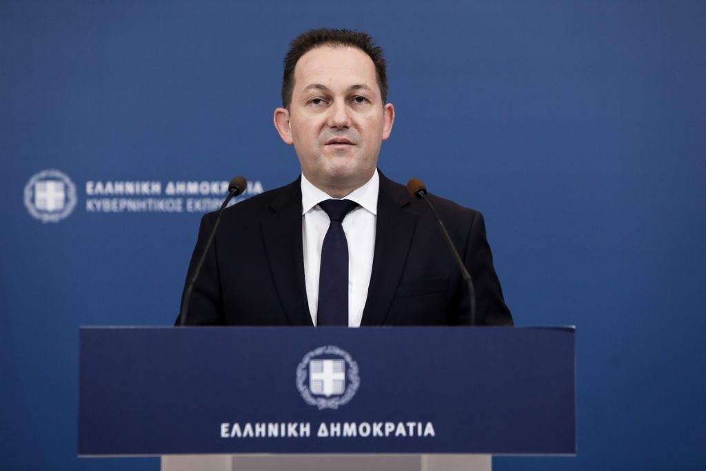 Πέτσας: Έρχονται μέτρα ενίσχυσης των πολιτών που πλήττονται από τον κοροναϊό