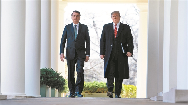 Τσουνάμι κρουσμάτων στις ΗΠΑ