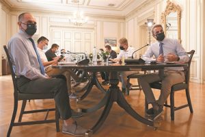 «Γκάζι» από Μητσοτάκη στους υπουργούς