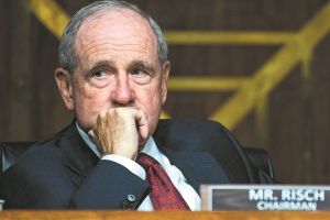 «Πρέπει να βάλουμε λουκέτο στην οικονομία της Ρωσίας»