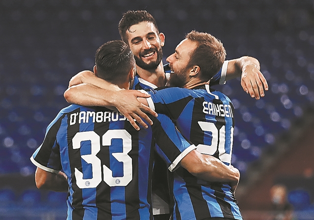 Γιουνάιτεντ και Ιντερ έκλεισαν θέση