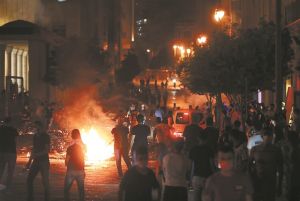 Στο χείλος της κατάρρευσης