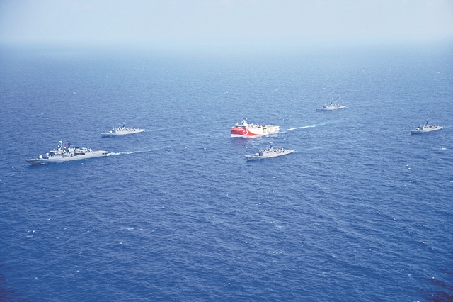 «Θα κάνουμε έρευνες νότια της Κρήτης»