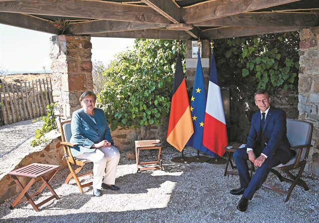 Αυστηρό μήνυμα από Μέρκελ και Μακρόν στην Αγκυρα