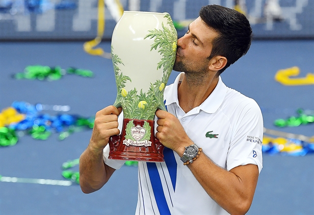 Ο Τζόκοβιτς… το βιολί του