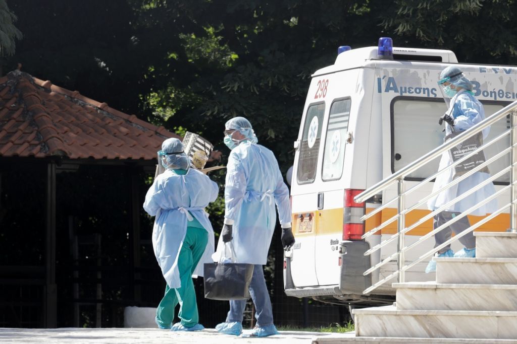 Κοροναϊός: Κατέληξε 74χρονη στη Θεσσαλονίκη – Στους 230 οι νεκροί