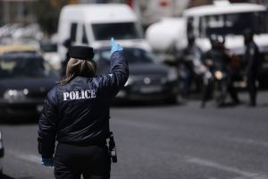 Πάνω από 300 πρόστιμα για τη μη τήρηση κανόνων για μάσκα και αποστάσεις