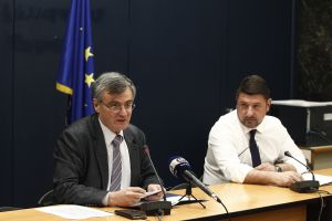 Η επιστροφή του Τσιόδρα – Έκτακτη συνέντευξη Τύπου με τον Χαρδαλιά στις 18:00