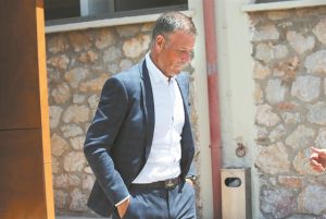 Συντριπτική στήριξη σε Κλάτενμπεργκ