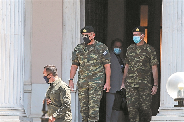 «Κόκκινος συναγερμός» στις Ενοπλες Δυνάμεις