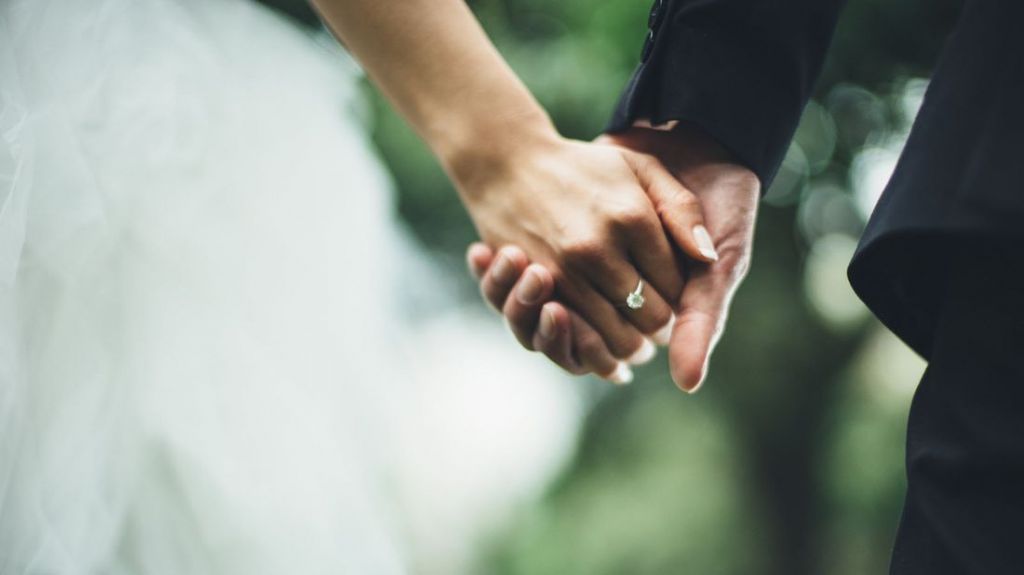 Θεσσαλονίκη: Πάνω από τα 20 κρούσματα από τον γάμο στους Αμπελόκηπους