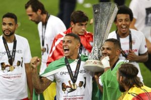 Ντιέγκο Κάρλος : Ο παίκτης της χρονιάς για τη Σεβίλλη