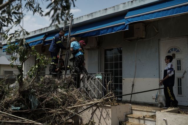 Τραγωδία στην Εύβοια : Αγωνιώδεις έρευνες για τον αγνοούμενο