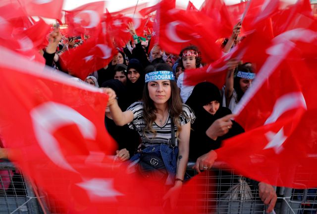Γ. Φίλης: Γιατί δεν πρέπει να φοβόμαστε την Τουρκία