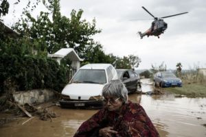 Εχασαν τα πάντα στη λάσπη: Ευθύνες για τους επτά νεκρούς
