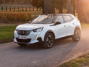 SUV και Crossover: Ποια μοντέλα μπαίνουν στην πρίζα και φλερτάρουν με την υβριδική τεχνολογία