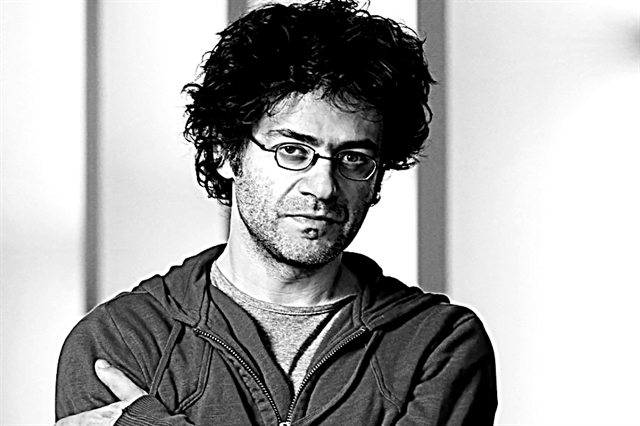 Δεν ξεριζώνονται οι νύχτες από μέσα μας