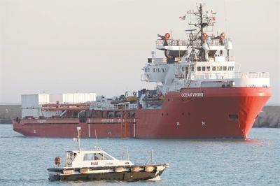 Ιταλία: «Εξαφανίζονται» τα πλοία που έσωζαν πρόσφυγες