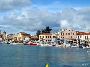 Αίγινα: Με κοροναϊό τουρίστας που είχε επιδείξει αρνητικό τέστ για τον ιό