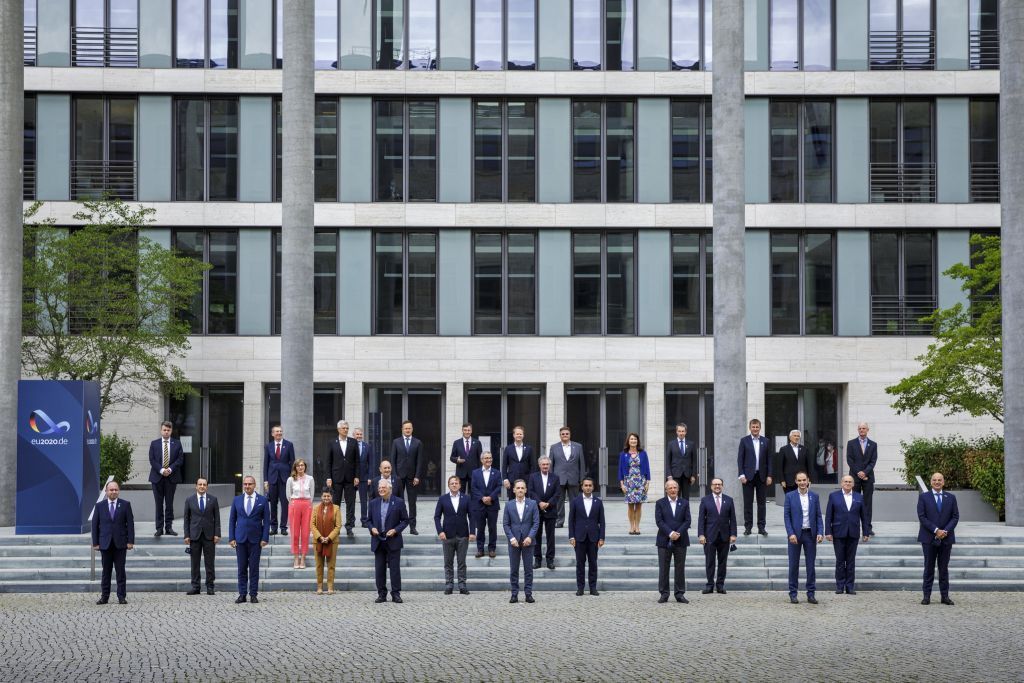 Ικανοποίηση Δένδια για τις «επιλογές μελλοντικών κυρώσεων» στην Τουρκία