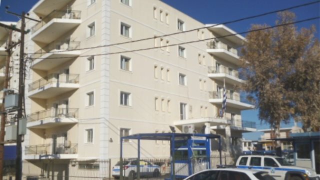 Συναγερμός στο Αστυνομικό Μέγαρο Λαμίας: Κρατούμενος θετικός στον κοροναϊό
