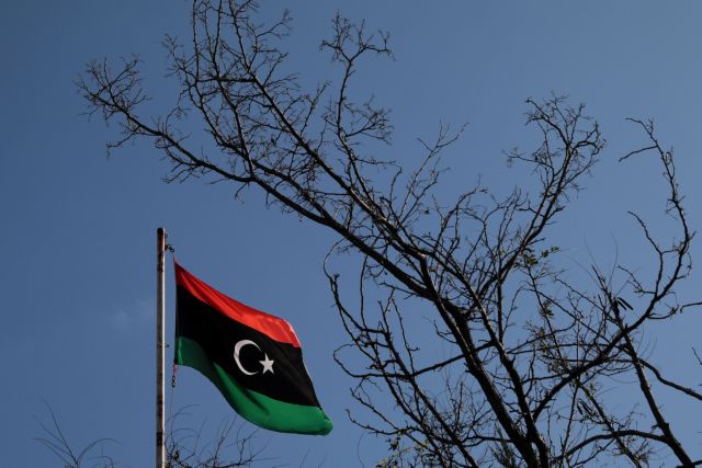 Έρχονται κυρώσεις για όσους παραβιάζουν το εμπάργκο όπλων στη Λιβύη