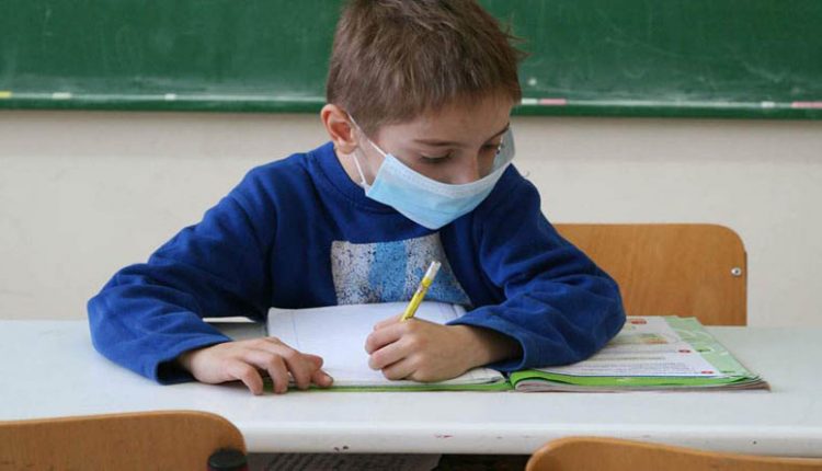 Κοτανίδου: Προτείνουμε μαθητές με μάσκες – Με αρνητικό τεστ οι φοιτητές στις σχολές