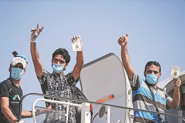 Η συγκίνηση της πρεσβευτού και η βοήθεια της Ελλάδας