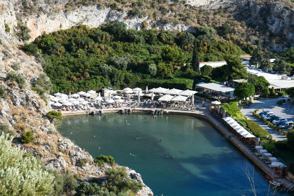 Κλειστή για 48 ώρες η Λίμνη Βουλιαγμένης μετά τον εντοπισμό κρούσματος κοροναϊού