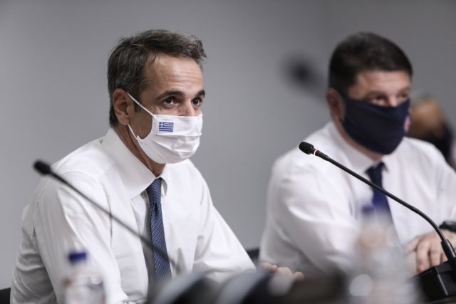 Τηλεδιάσκεψη την Δευτέρα στο Μαξίμου μετά την αύξηση των κρουσμάτων