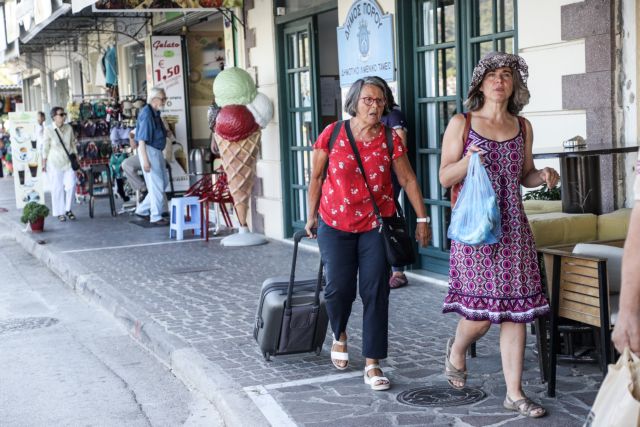 Δήμαρχος Πόρου στο in.gr: Καταστροφή για τον τουρισμό τα περιοριστικά μέτρα
