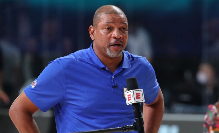 Ρίβερς : Το NBA δεν θα λύσει τα προβλήματα της κοινωνίας αλλά είναι μέρος της