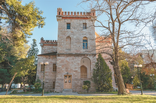 Στροφή στην πολιτιστική αναγέννηση